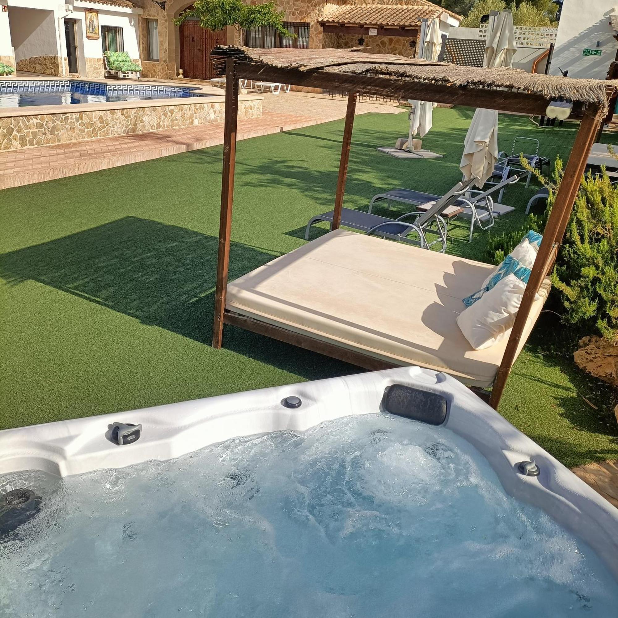 Artmonia Hotel Castalla Buitenkant foto