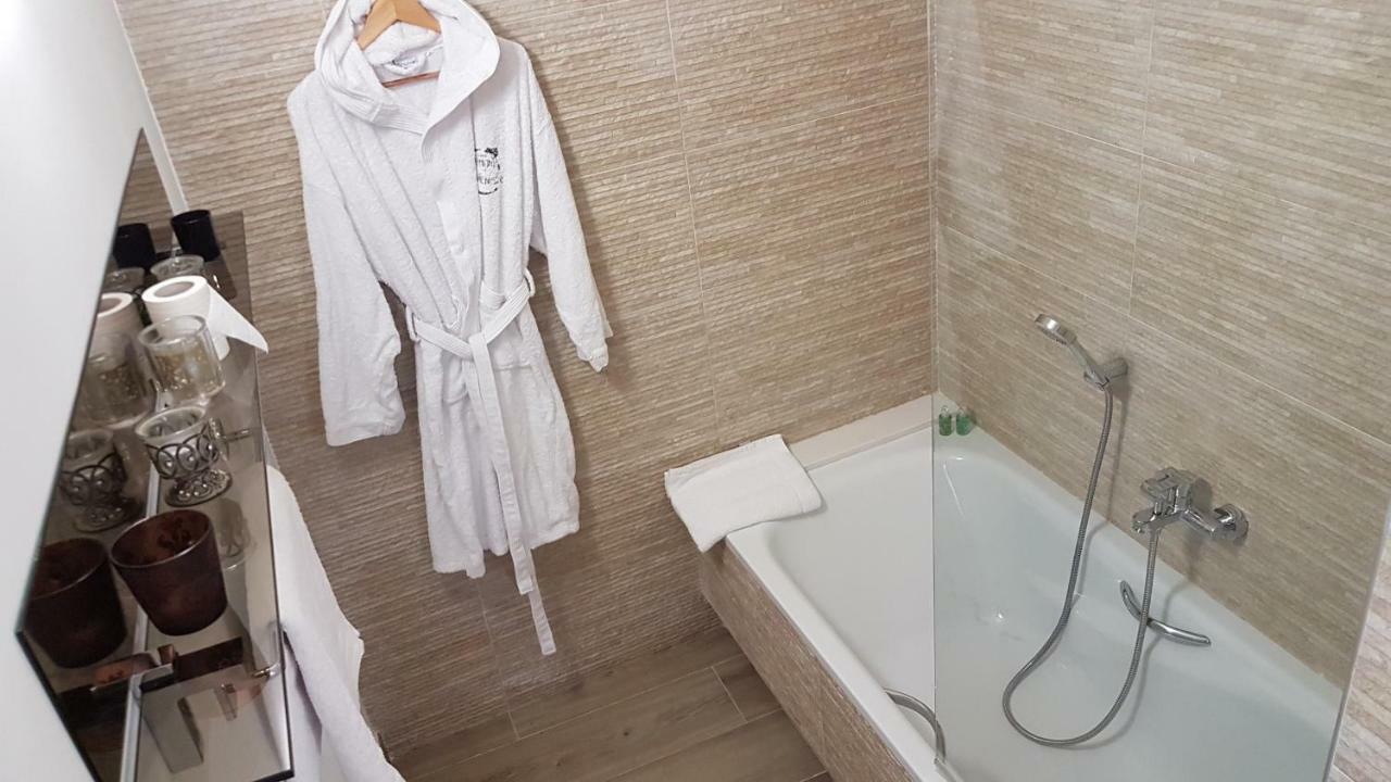 Artmonia Hotel Castalla Buitenkant foto